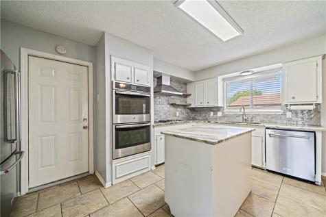 2445 Cricket Hollow Street Corpus Christi TX 78414