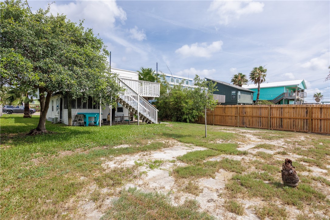 321 S 7th St B Port Aransas TX 78373