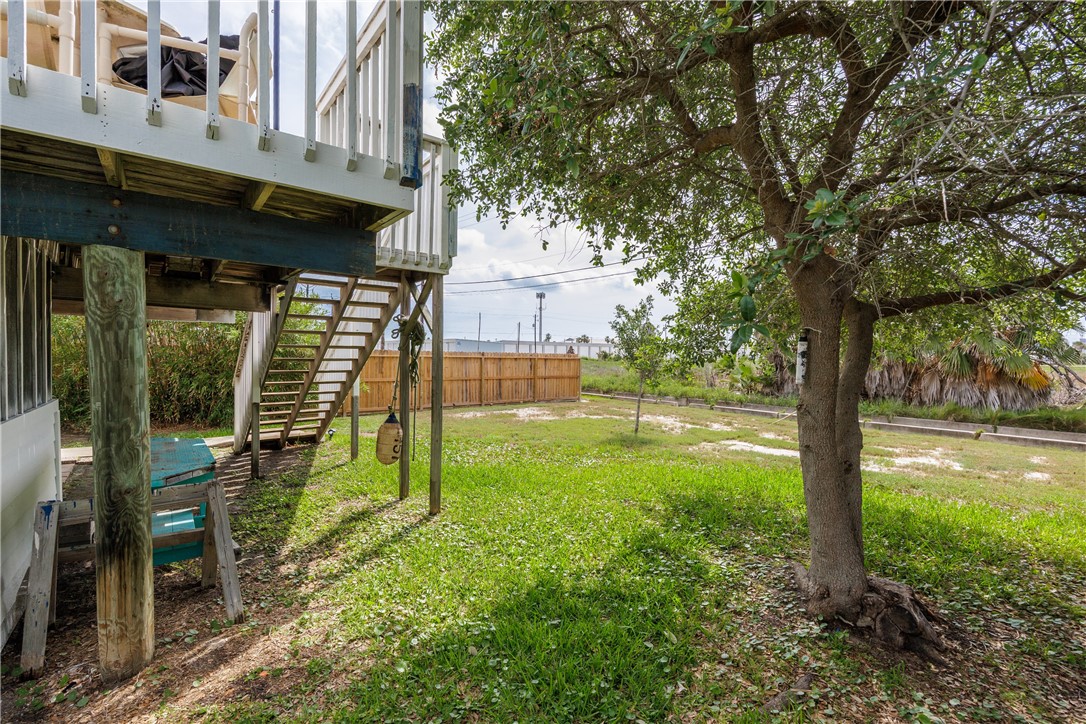 321 S 7th St B Port Aransas TX 78373