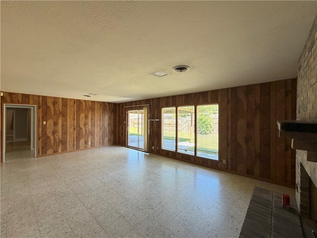 749 Burkshire Drive Corpus Christi TX 78412