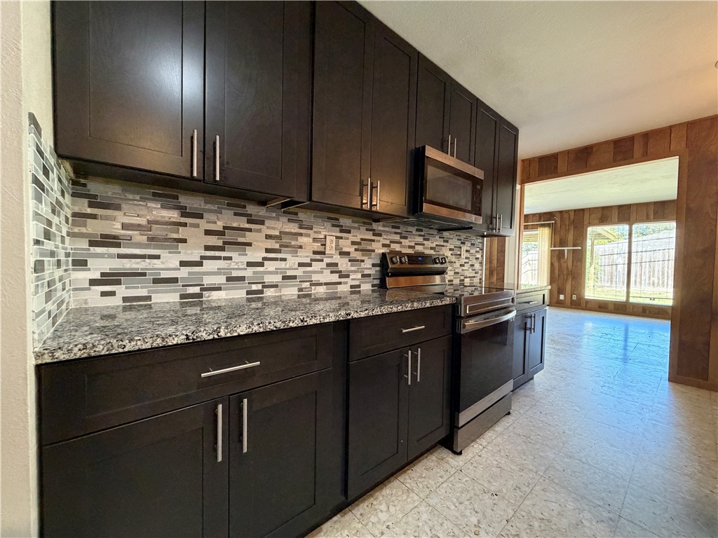 749 Burkshire Drive Corpus Christi TX 78412