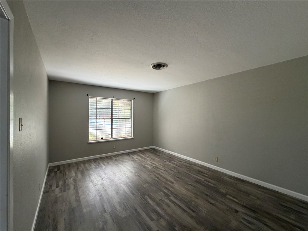 749 Burkshire Drive Corpus Christi TX 78412