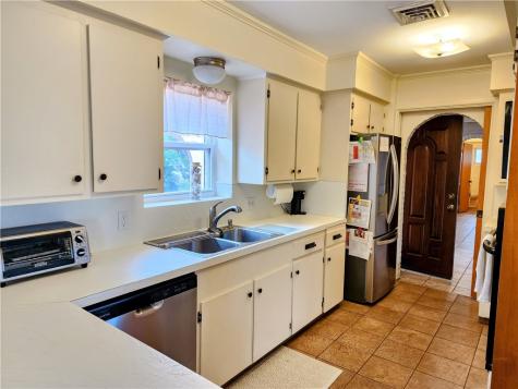 214 Shore Drive Portland TX 78374