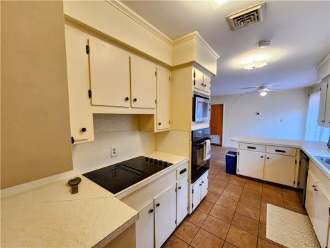 214 Shore Drive Portland TX 78374