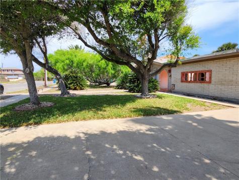 214 Shore Drive Portland TX 78374