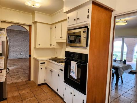 214 Shore Drive Portland TX 78374