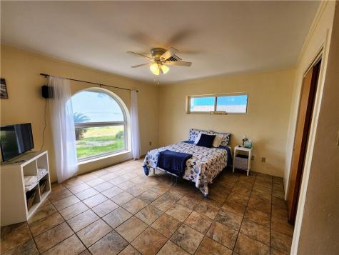 214 Shore Drive Portland TX 78374