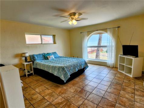 214 Shore Drive Portland TX 78374