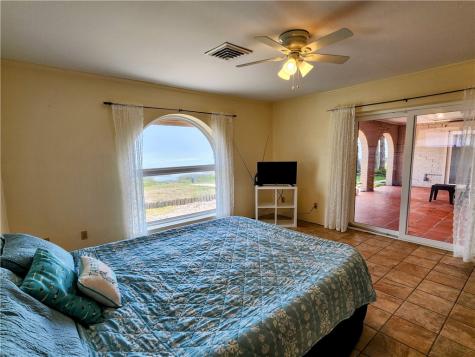 214 Shore Drive Portland TX 78374