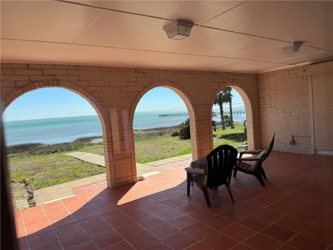214 Shore Drive Portland TX 78374