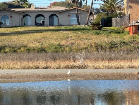 214 Shore Drive Portland TX 78374