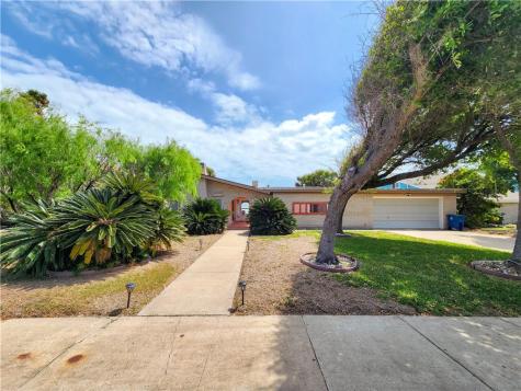 214 Shore Drive Portland TX 78374