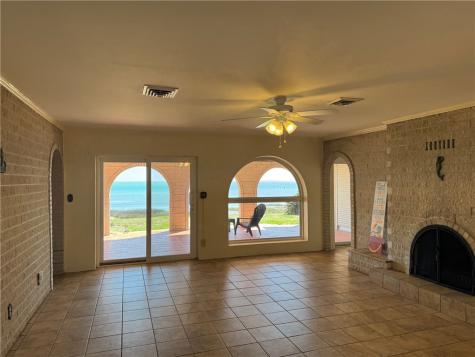 214 Shore Drive Portland TX 78374