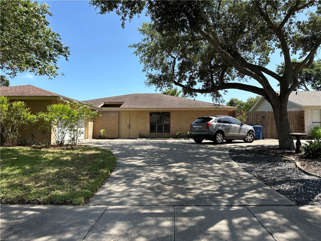 5906 Long Creek Drive Corpus Christi TX 78414