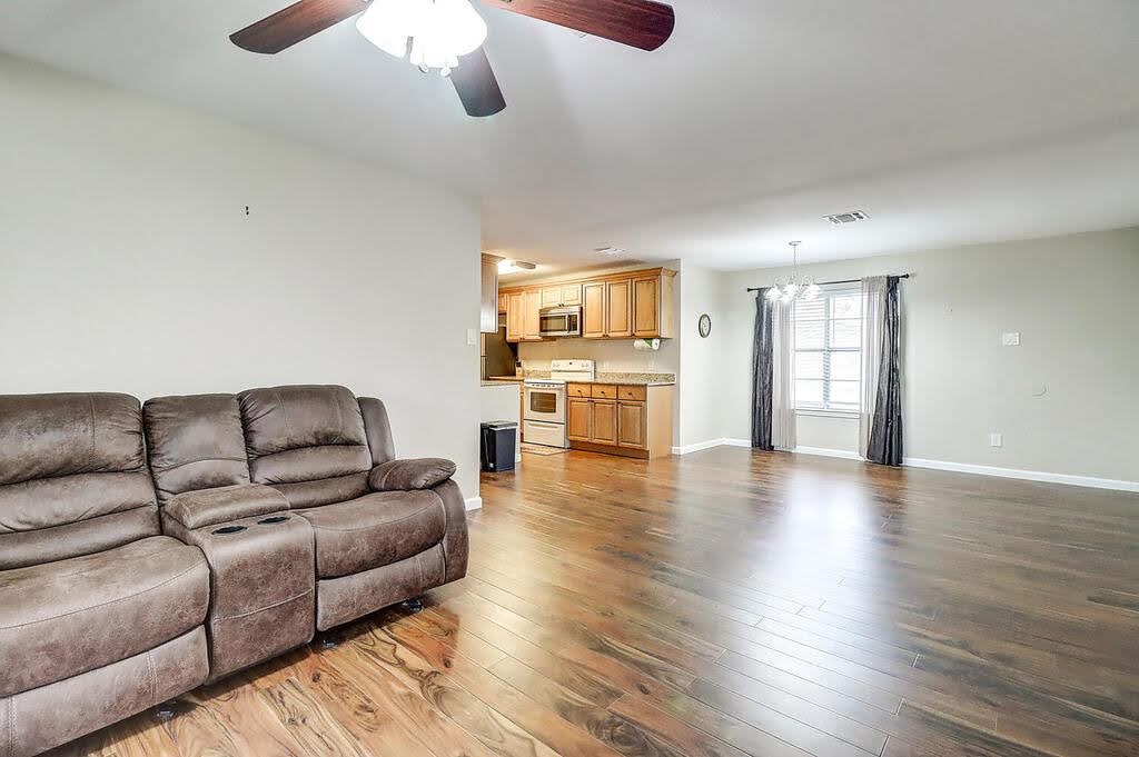 1011 Ennis Joslin 234 Corpus Christi TX 78412