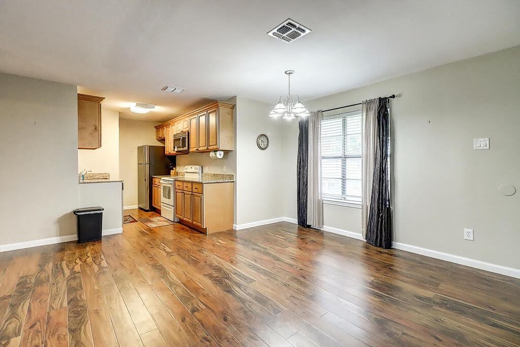 1011 Ennis Joslin 234 Corpus Christi TX 78412