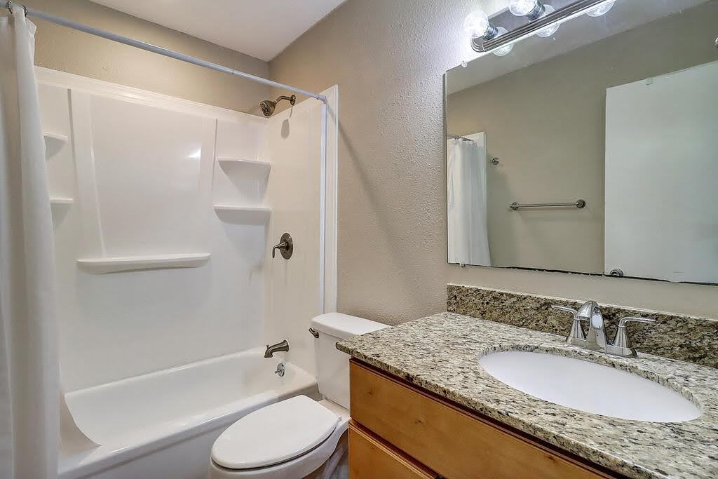 1011 Ennis Joslin 234 Corpus Christi TX 78412