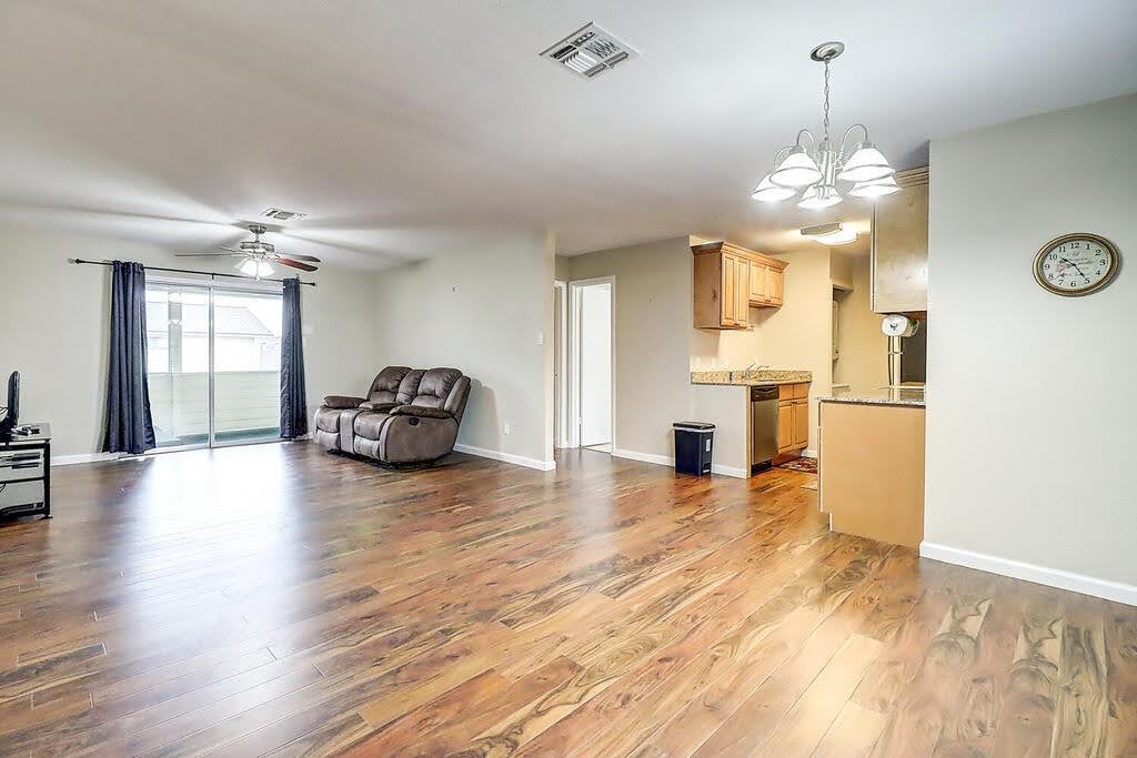 1011 Ennis Joslin 234 Corpus Christi TX 78412