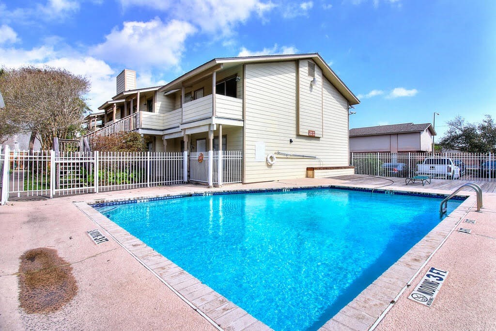 1011 Ennis Joslin 234 Corpus Christi TX 78412