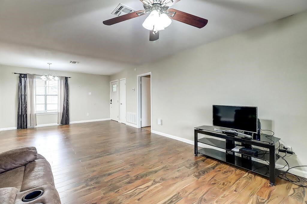1011 Ennis Joslin 234 Corpus Christi TX 78412