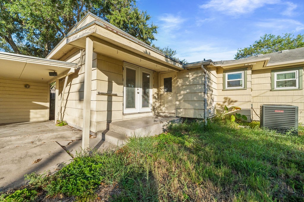 450 Claremore Street Corpus Christi TX 78412