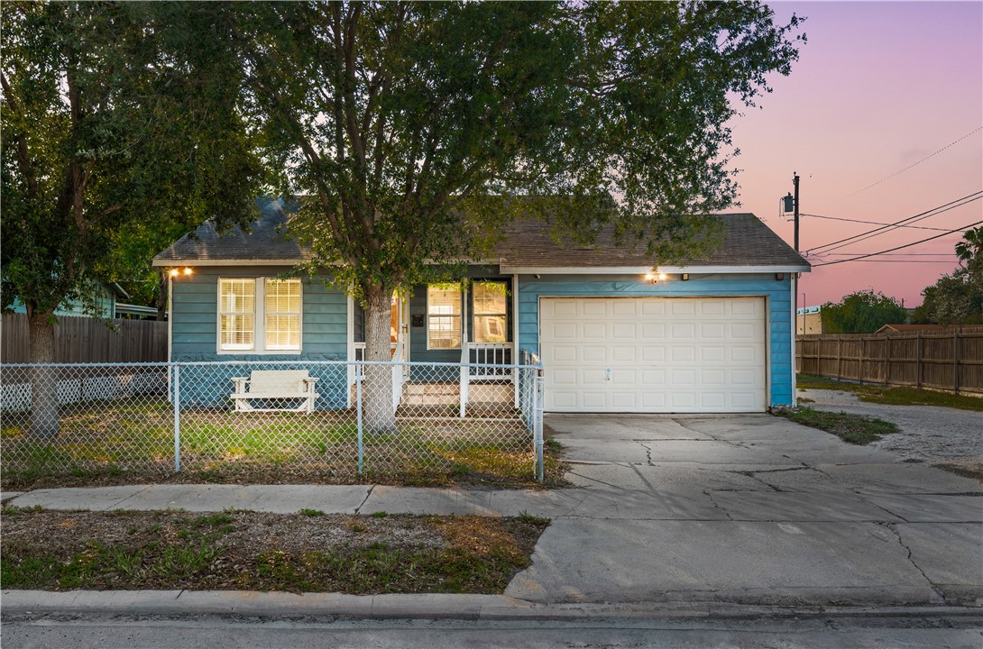 4905 Willowbrook Drive Corpus Christi TX 78411