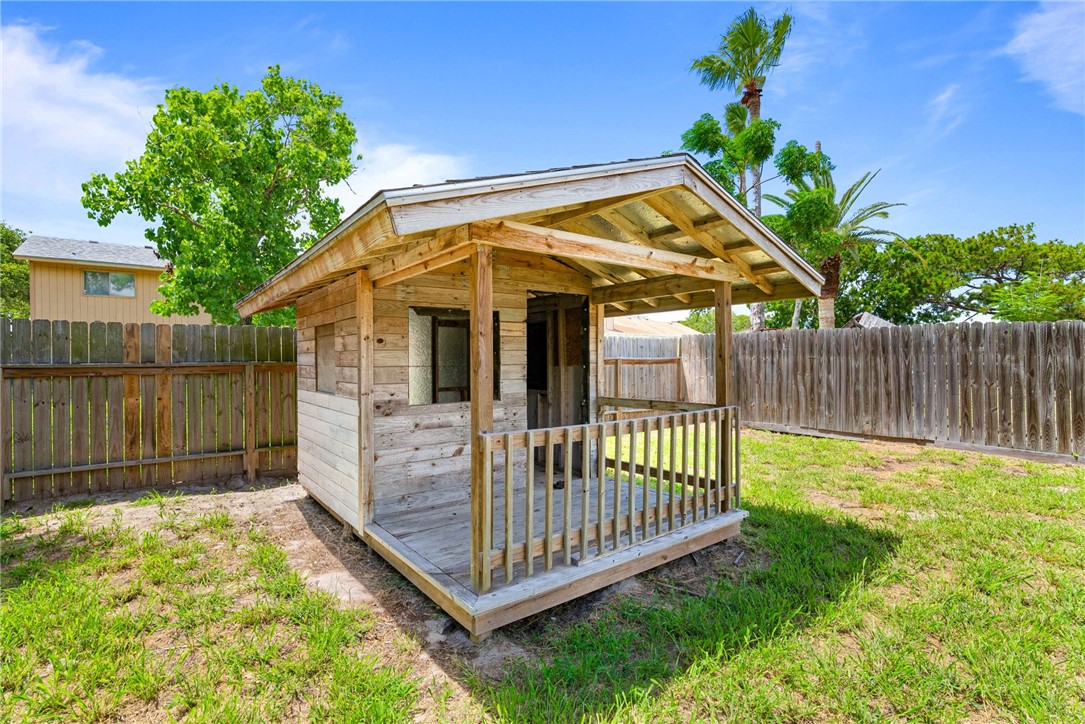 2317 Manitoba Drive Corpus Christi TX 78418