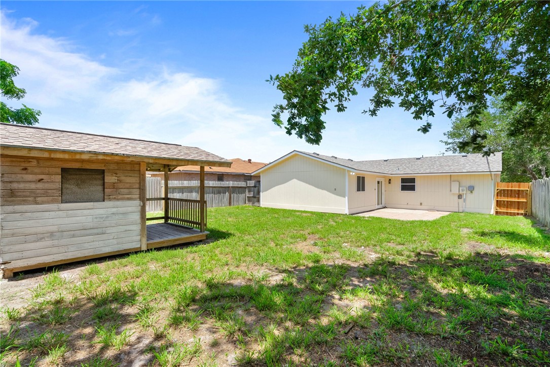 2317 Manitoba Drive Corpus Christi TX 78418