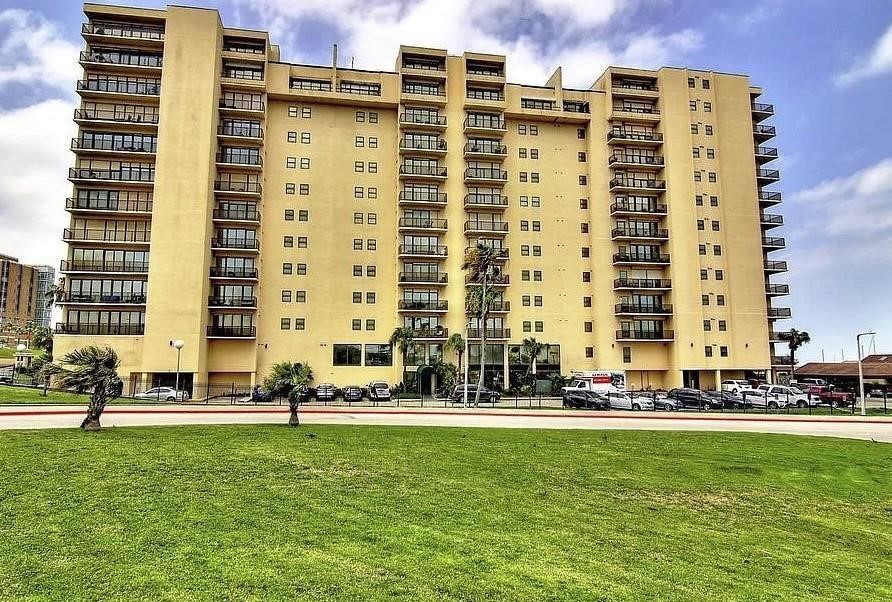 1400 Ocean Dr E-3 Corpus Christi TX 78404