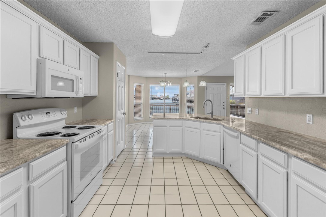 14894 Cobo De Bara Circle Corpus Christi TX 78418