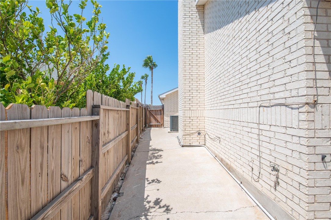 14894 Cobo De Bara Circle Corpus Christi TX 78418