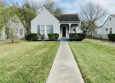 2822 Topeka Street Corpus Christi TX 78404