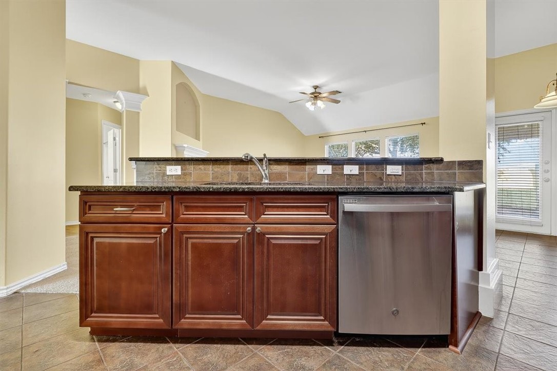 7521 Cannes Drive Corpus Christi TX 78414