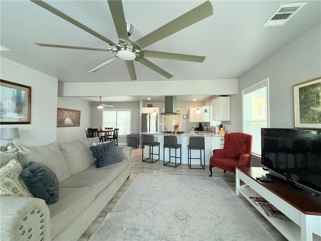 455 Louisiana Avenue Corpus Christi TX 78404