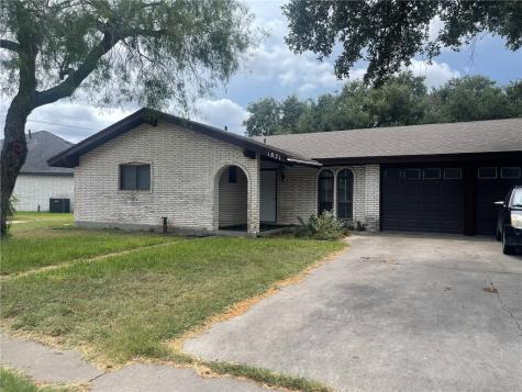 1821 Annette Street Kingsville TX 78363