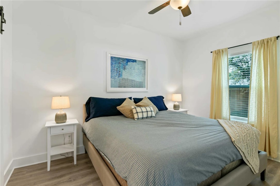 301 Rustic Oak Rockport TX 78382