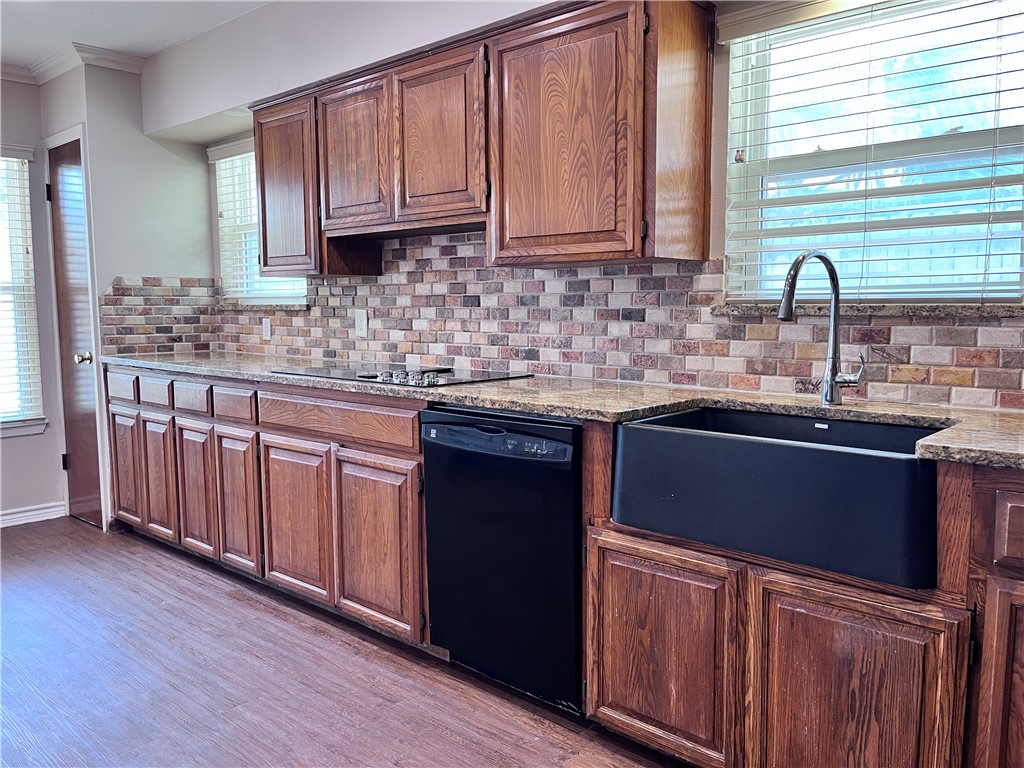 501 Dolphin Place Corpus Christi TX 78411