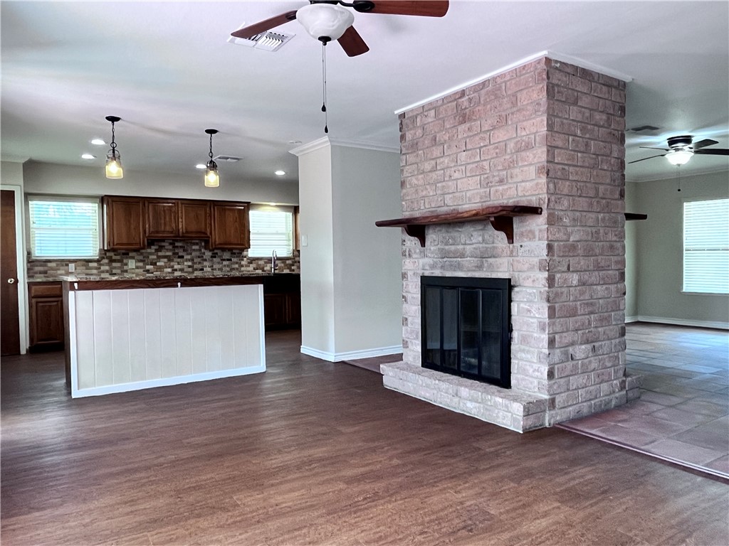 501 Dolphin Place Corpus Christi TX 78411