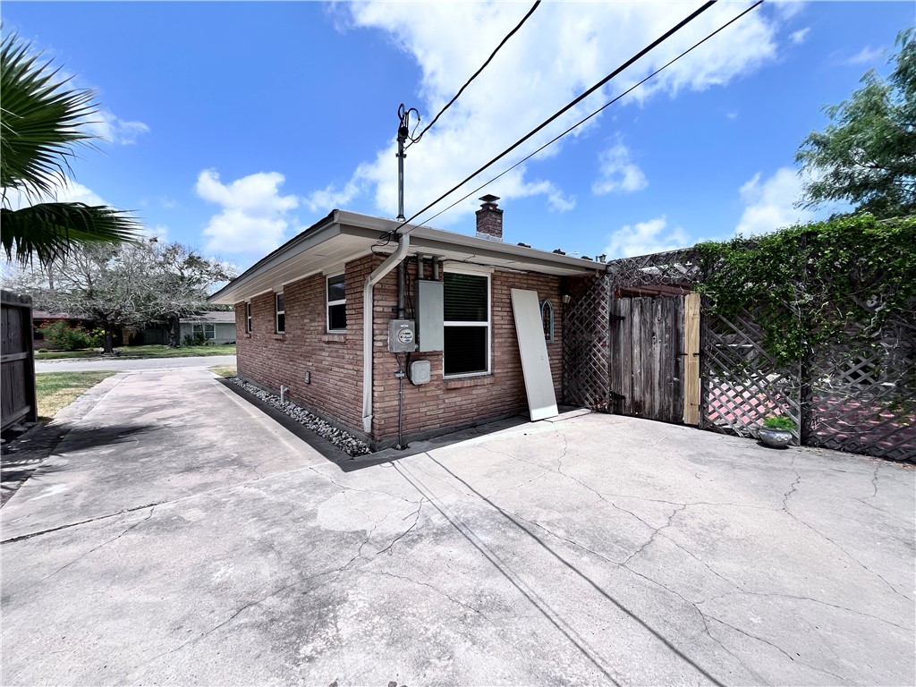 501 Dolphin Place Corpus Christi TX 78411