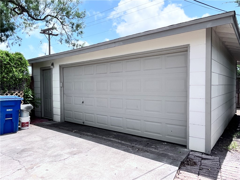 501 Dolphin Place Corpus Christi TX 78411