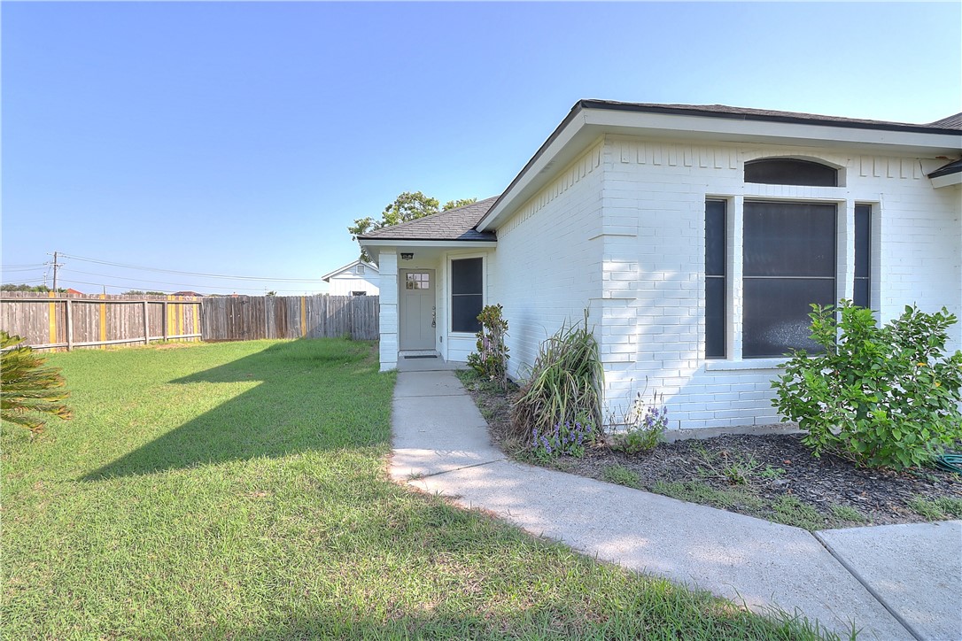 7605 Cougar Drive Corpus Christi TX 78414