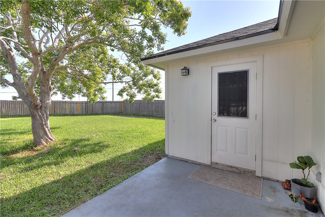 7605 Cougar Drive Corpus Christi TX 78414