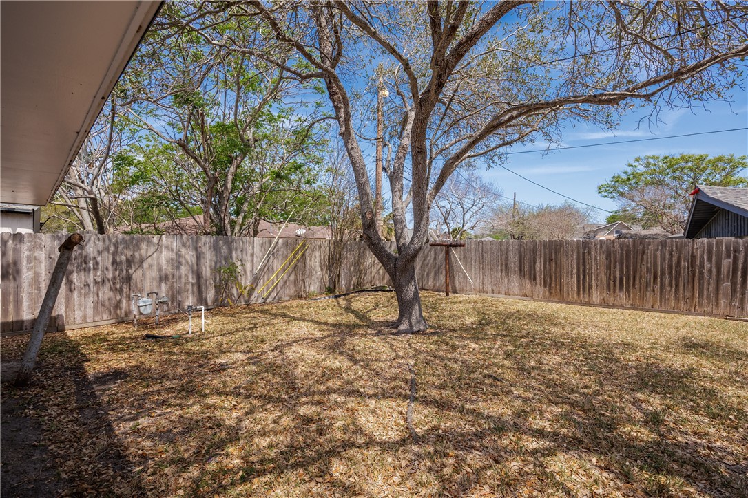 1137 Bradshaw Drive Corpus Christi TX 78412