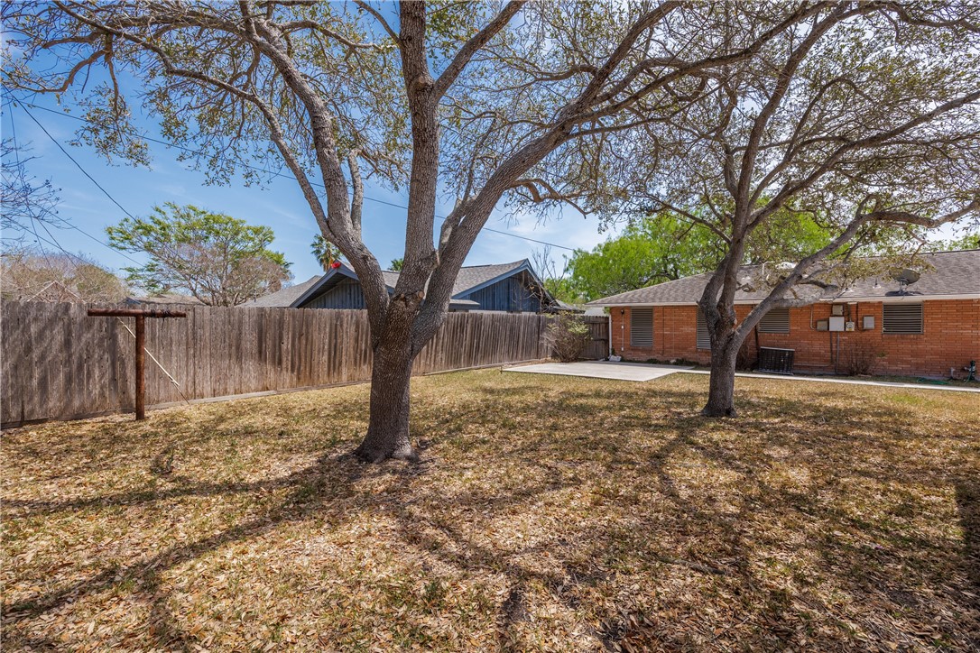 1137 Bradshaw Drive Corpus Christi TX 78412