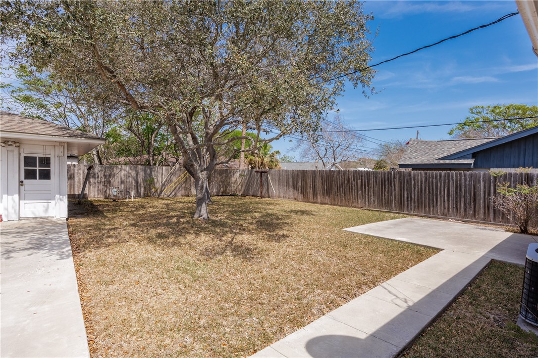1137 Bradshaw Drive Corpus Christi TX 78412