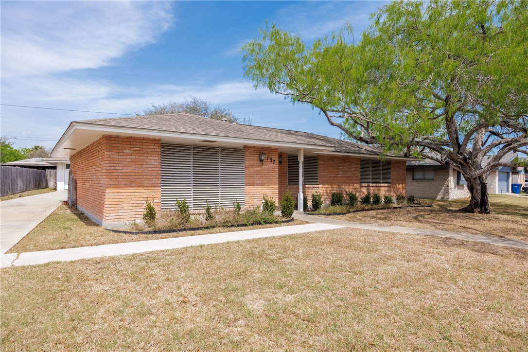1137 Bradshaw Drive Corpus Christi TX 78412