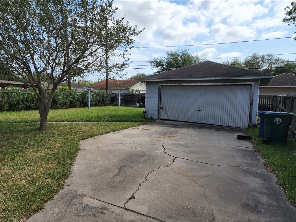4018 San Fernando Place Corpus Christi TX 78411