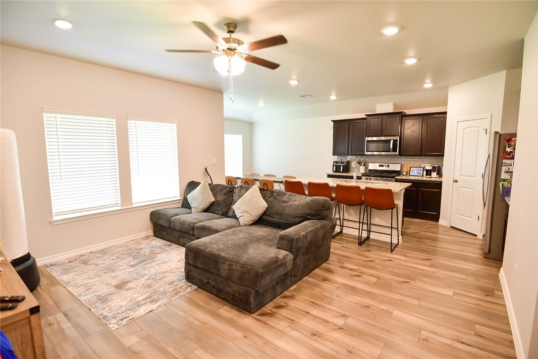 1154 Carnaby Street Corpus Christi TX 78415