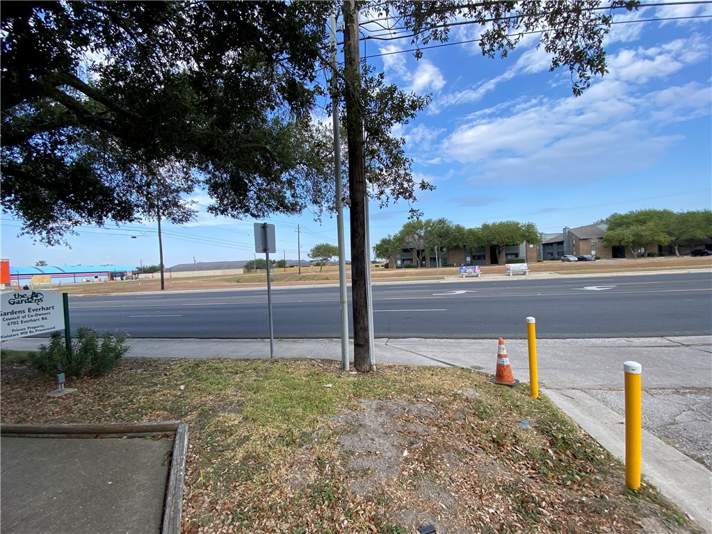 6702 Everhart H-108 Corpus Christi TX 78413