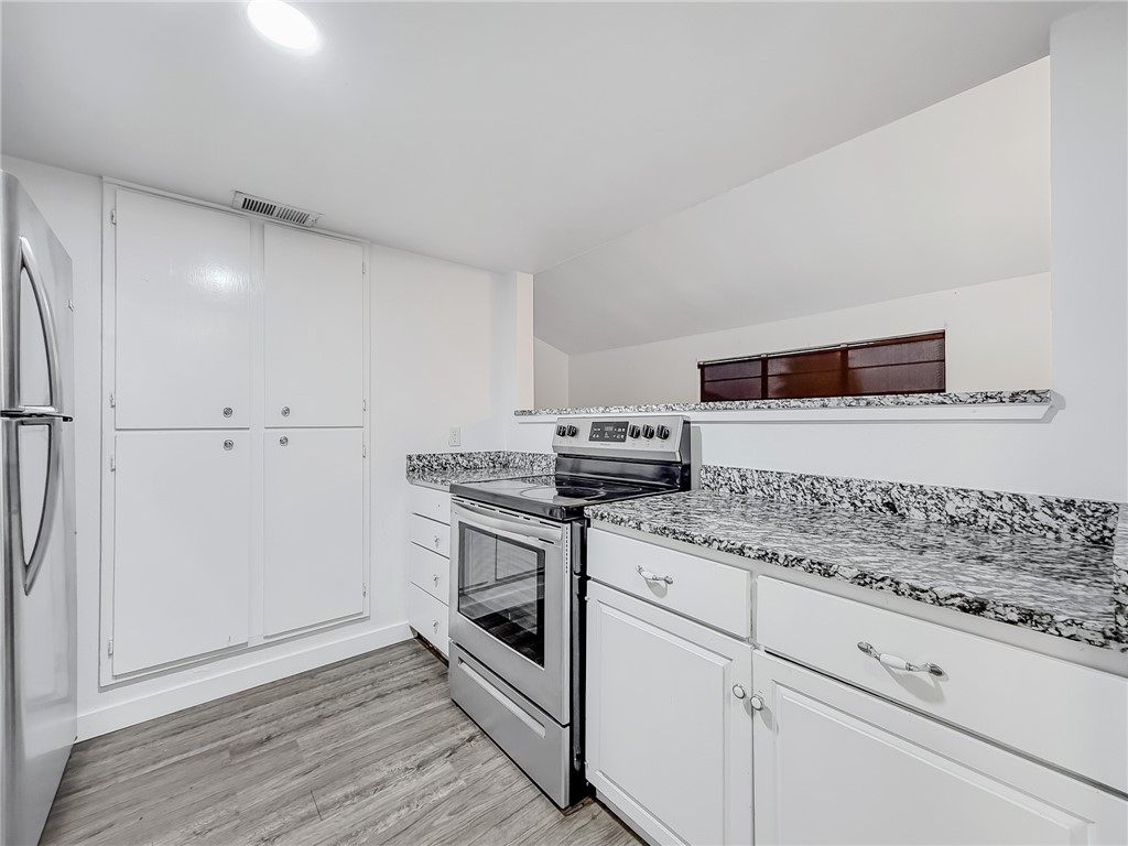 302 Easy B Corpus Christi TX 78418